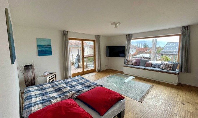 Chieming Apartamento | Chiemsee Living - Großzügige, Moderne Ferienwohnung in Seenähe