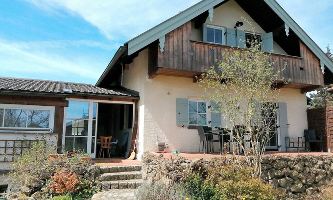 Rimsting Casa | ChiemseeZeit - cozy vacation home on Lake Chiemsee with fireplace & sauna