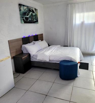 Rustenburg Casa | chikos premium rooms