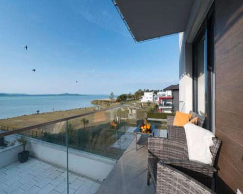 Fonyodliget Apartamento | Chill&Lake Sunset 205-304