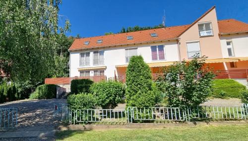 Orfu Apartamento | Chill & More Apartman