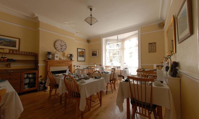 West Cliff Casa | Chiltern Guest House