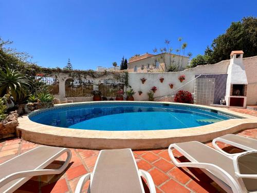 Chimenea Apartamento | Chimenea 15 Private Pool & Parking by Casasol