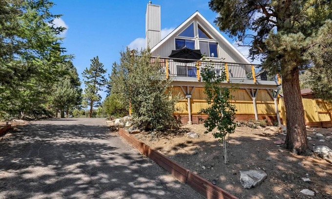 Whispering Forest Cabina | Chimney Peak Chalet #2048 by Big Bear Vacations