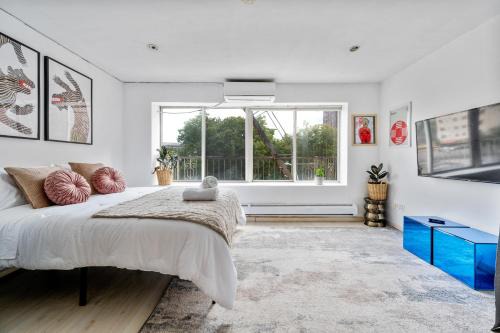 Chinatown Apartamento | Chinatown Essential 2 Bedroom 900 square feet