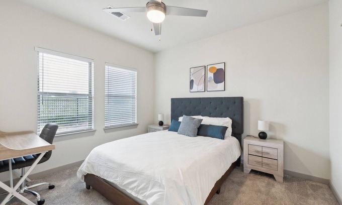 Cleburne Apartamento | Chisholm Trace 222 I Comfy 2 Bed 2 Bath