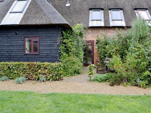 Potter Heigham Casa | Chive - E4326