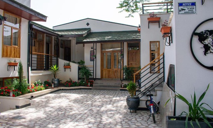 Nifas Silk-Lafto Casa | Choice Guest House 2