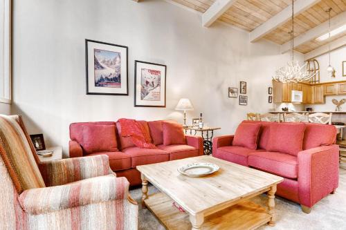 Warrior's Mark Casa | Christiana 5 by Ski Country Resorts