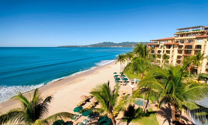 Flamingos Villa | Getaway Paradise! Two-bedroom Spacious OCEAN FRONT VILLA in Nuevo Vallarta,
