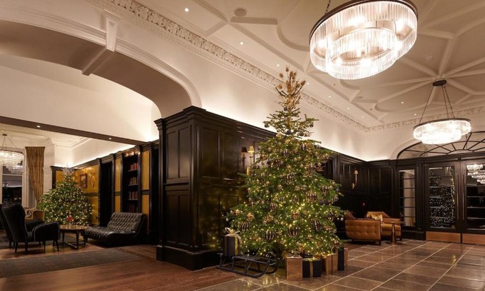 Alexandria Apartamento | Christmas luxury accommodation in Cameron House Dec 22-29