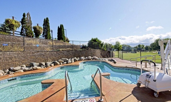 Wisconsin Dells Villa | Christmas Mountain Village™ - 2 Bedroom Villa