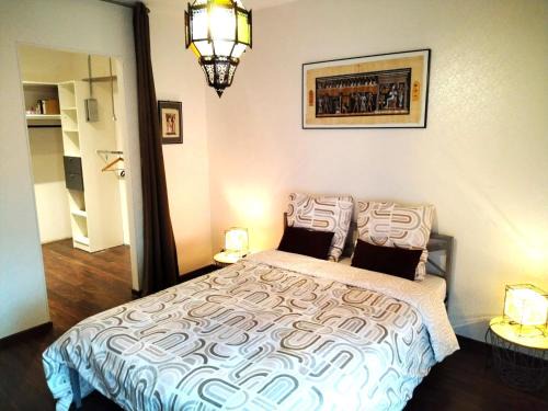 Chateauroux Casa | Chtx maison 7 pers jardin piscine