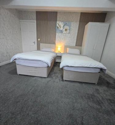 Bradford Casa | Chub twin bed