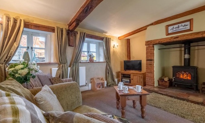 East Dereham Casa | Church Cottage CA