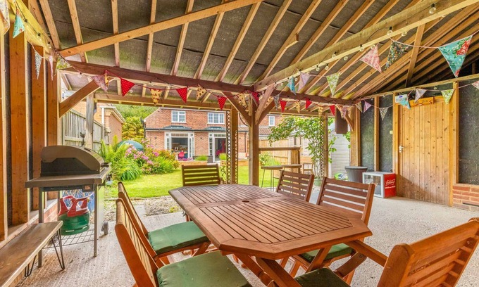 Filby Cabaña | Church Lane Cottage - Norfolk Holiday Properties