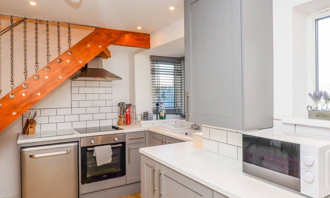 Loversall Cabaña | Church View Cottage