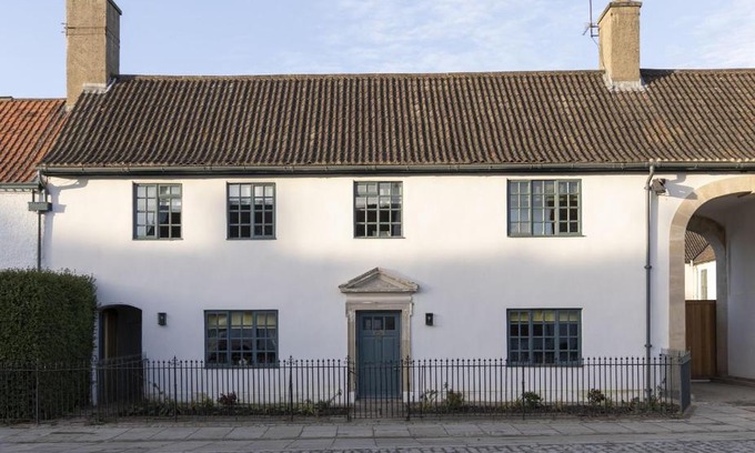 North Bitchburn Casa | Churchill Cottage