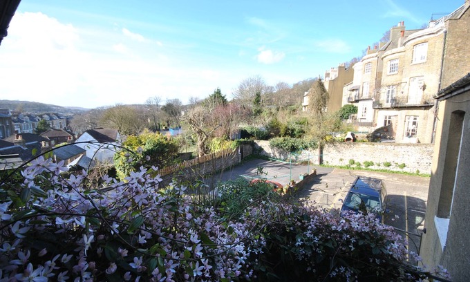 Dover Casa | Churchill Guest House