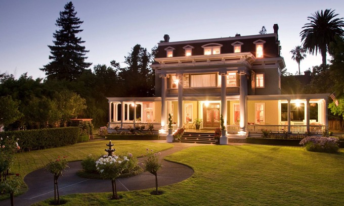 Napa Cama Y Desayuno | Churchill Manor B&B