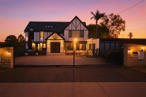 Flaxton Casa | Cielo Flaxton, Newly Renovated Luxury Accommodation with Ocean and Iconic Views