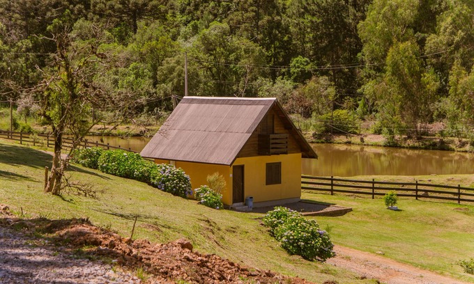 Beco da Alegria Cabina | Canela, Rio Grande do Sul Lion Huts de la tribu Judah.