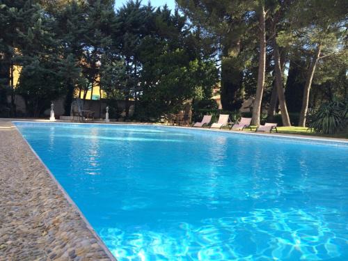 Istres Hotel | Cit'Hotel Le Mirage