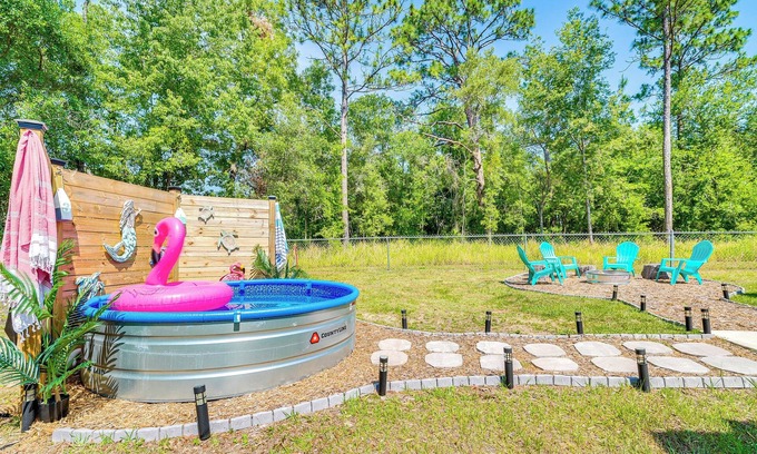 Citrus Springs Cabaña | Citrus Springs Retreat w/ Grill & Screened Porch!