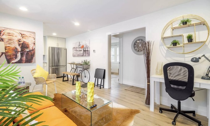 Virginia Highland Apartamento | Citrus Sunburst 1 Bdrm Ponce City Mkt