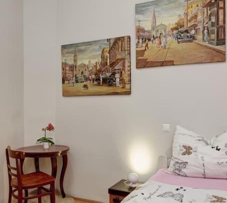 Ujlipotvaros Apartamento | City and Calmness