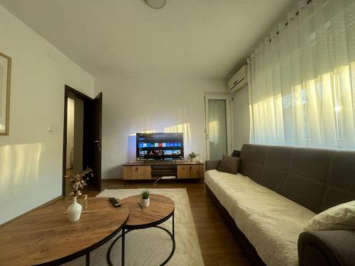 Mejë Apartamento | City Center Apartment