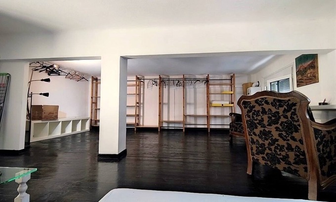 Thessaloniki Apartamento | City Center Artistic Loft,3 minutes from Thessaloniki’s Waterfront. Pet friendly
