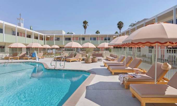 East Village Hotel | City Center Hotel Long Beach, Sonder by Marriott Bonvoy