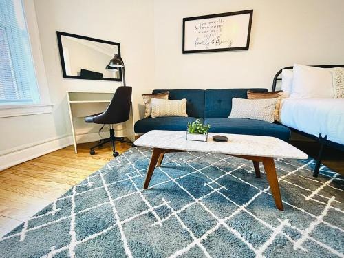 Ravenswood Apartamento | City Charm Studio Apt close to Shops - Ashland 04