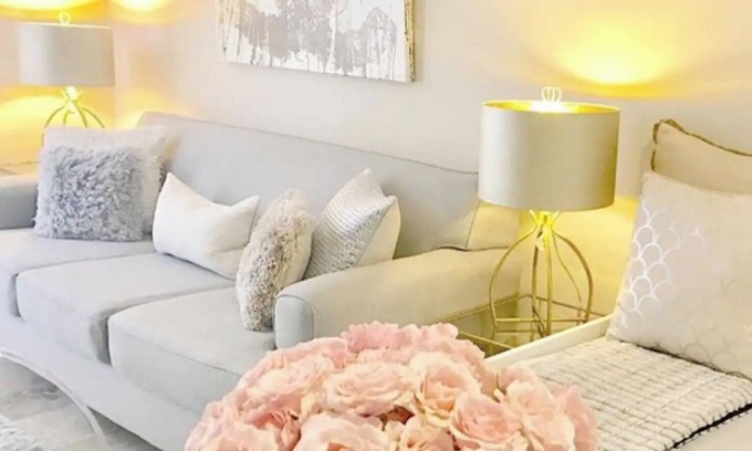 University City Condominio | City chic pied-à-terre in La Jolla - UTC near UCSD, shopping, and beaches