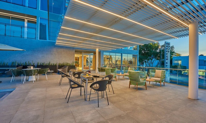 Providencia Hotel | City Express Plus by Marriott Guadalajara Providencia