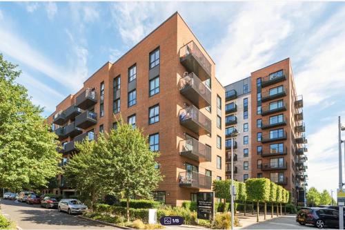 Southall Broadway Apartamento | City Gateway Apartment - Green Quarter Southall Retreat