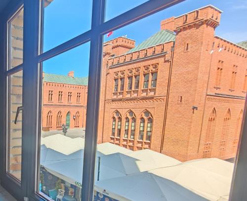 West Pomeranian Voivodeship Apartamento | City Hall Bliss Suite - Premium Apartament z Balkonem i Widokiem na Ratusz