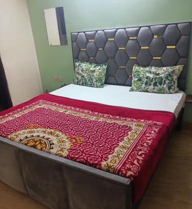 Adarsh Nagar Casa | City Hotel