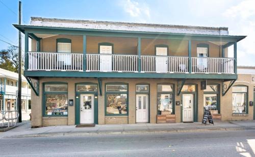 St. Augustine Apartamento | City Living West Downtown St Aug Apartment