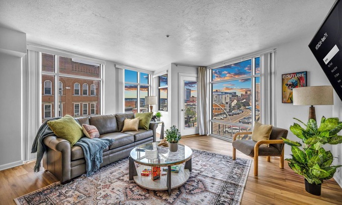 Ohio City Apartamento | City-Luxe, Free Parking, 24/7 Gym