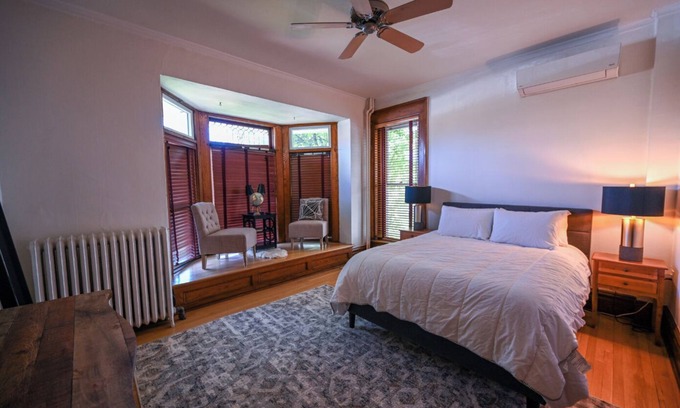 City Park Apartamento | City Park Manor - Fully Furnished!
