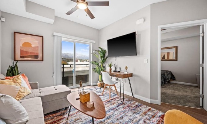 Central City Apartamento | City View BOHO Apt Stocked w everything you need