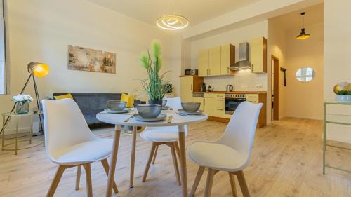 Cottbus Apartamento | CityApartment - 53 m², 2 Zimmer, zentral, Netflix, Küche, Waschmaschine