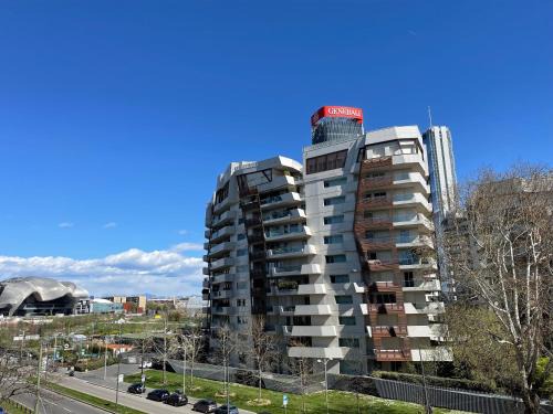 Fiera Apartamento | CityLife Apartment with a view