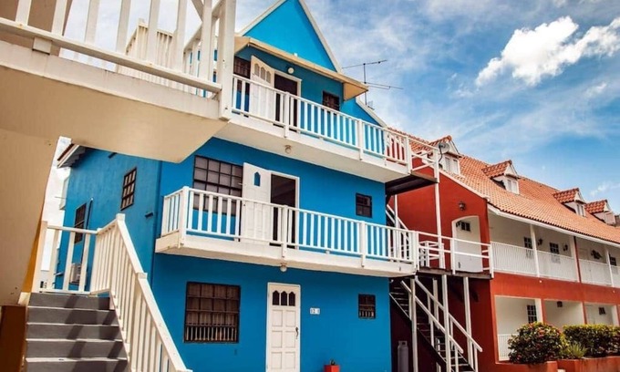 Colon Apartamento | Citylife Apartments - Pool/Free Parking/in Willemstad. Apartment F