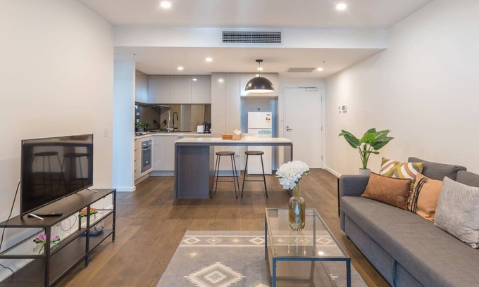 Woolloongabba Apartamento | Cityscape Serenity with Pool near Gabba and CBD