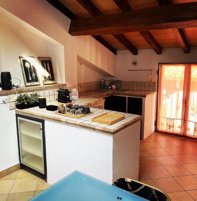 Montecchio Emilia Cama Y Desayuno | Civico 18 B&B