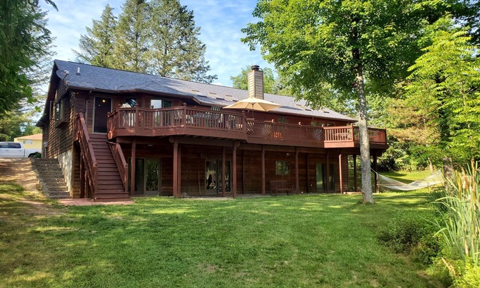 Bellaire Casa | Clam Lake Waterfront -sl. 13 - Fast ride to Torch.