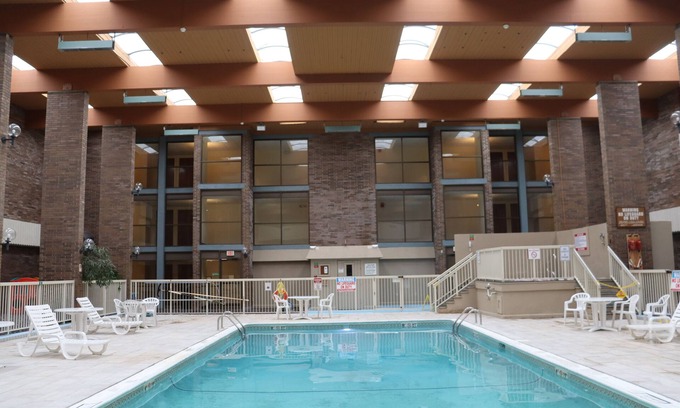 Lansing Hotel | Clarion Hotel